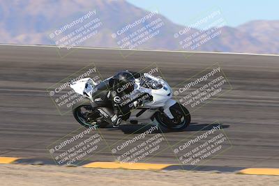 media/Dec-15-2023-Apex Assassins (Fri) [[91f19fb1c7]]/Racer 2/Session 2 (Bowl Exit)/